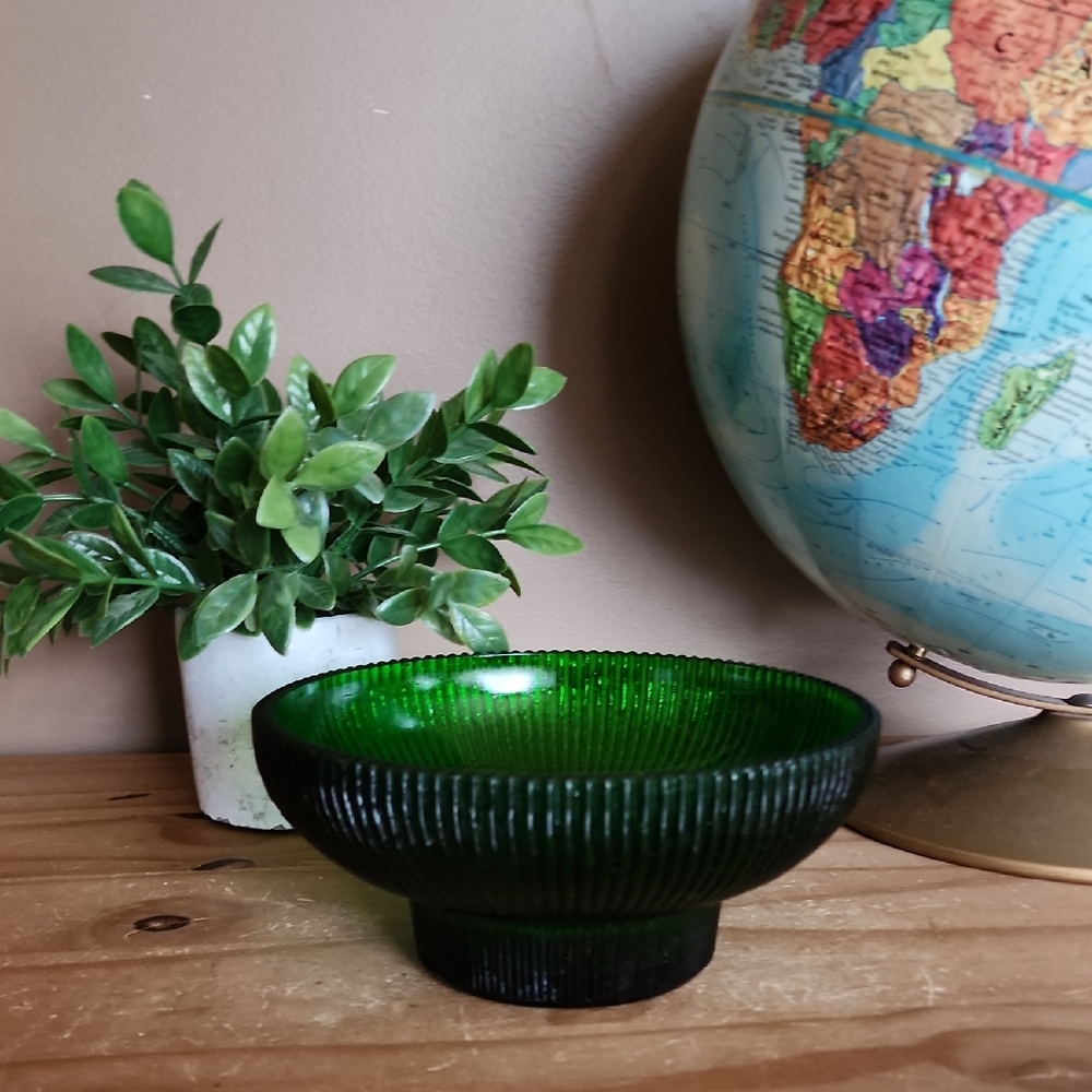 Vintage Hoosier Green Ribbed Glass Bowl